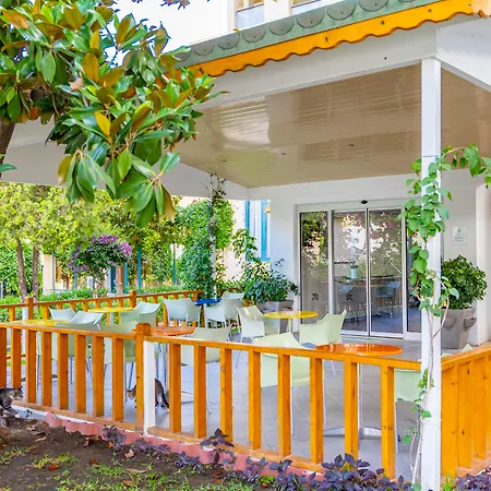 Station touristique Queen's Park Le Jardin 5*